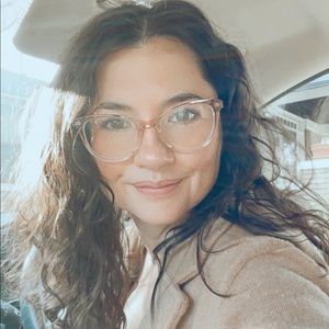 Meet your Posher, Brit